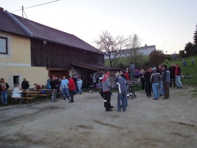 Maibaum Aufstellen